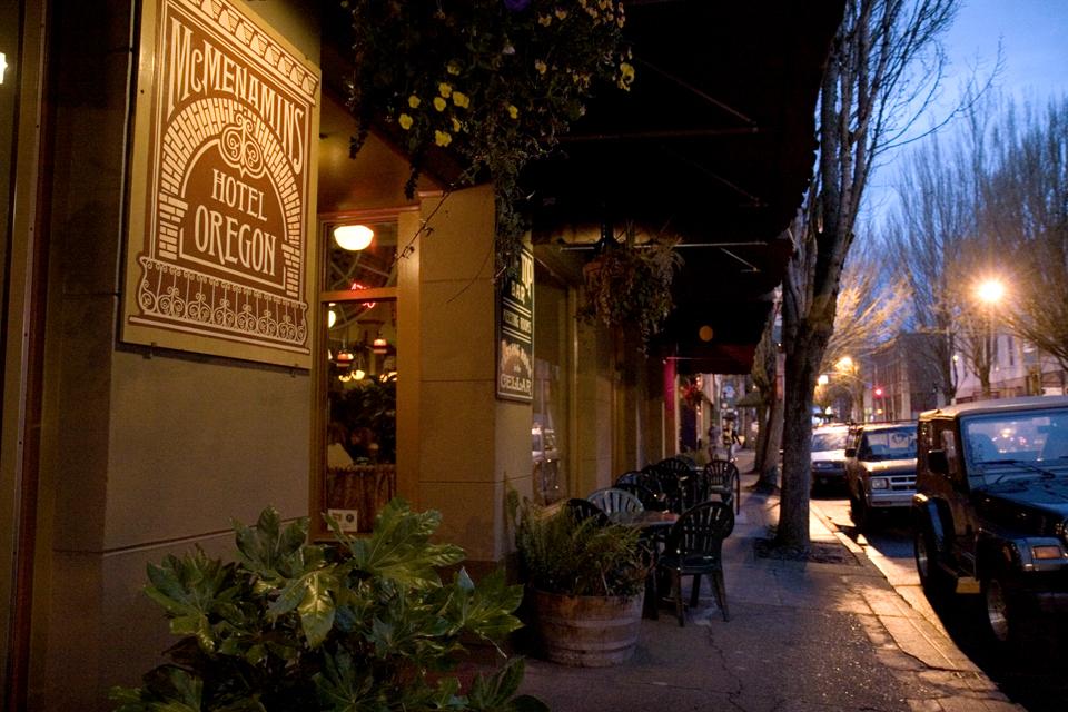 Mcmenamins Hotel Oregon McMinnville Eksteriør billede
