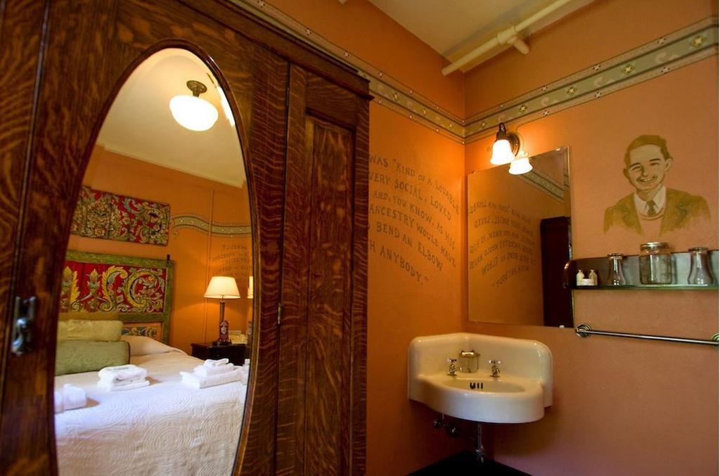 Mcmenamins Hotel Oregon McMinnville Eksteriør billede